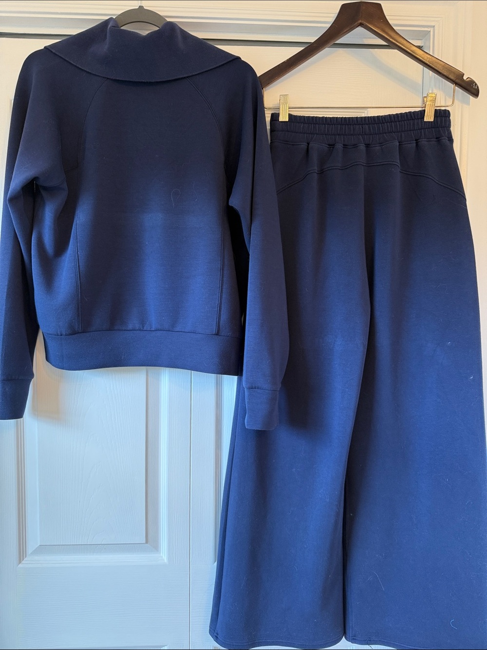 SPANX AirEssentials Matching Set – Navy Blue – Size Small - Picture 6 of 6